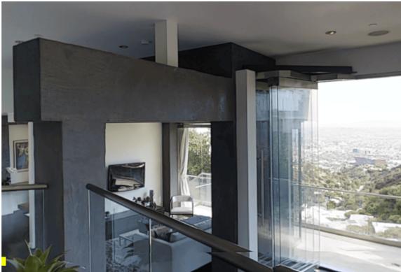 Figure 6: The interface used by the HEAR and Oracle systems.